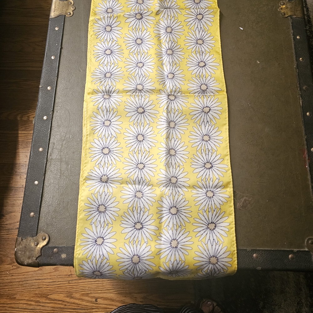 Ecco Yellow and White Floral Scarf